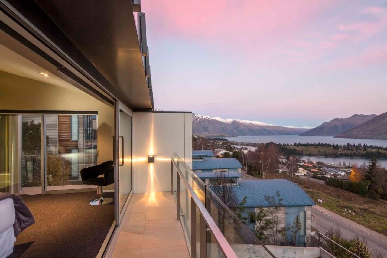 Villa De Luxe, A Relax It'S Done Luxury Holiday Home Distretto di Distretto di Queenstown Esterno foto