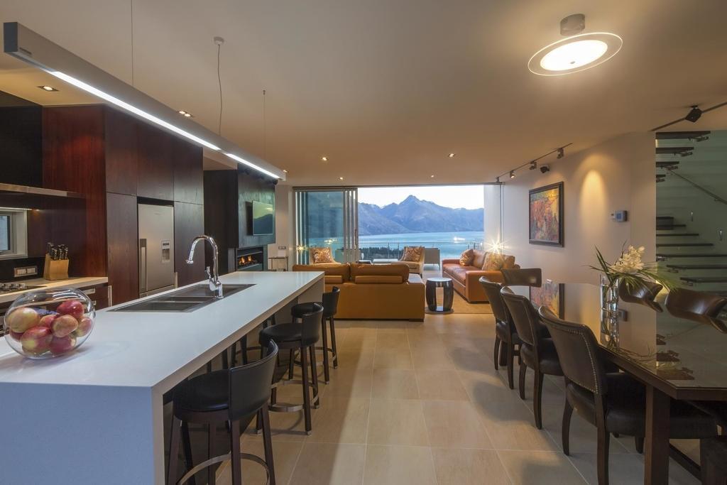 Villa De Luxe, A Relax It'S Done Luxury Holiday Home Distretto di Distretto di Queenstown Esterno foto