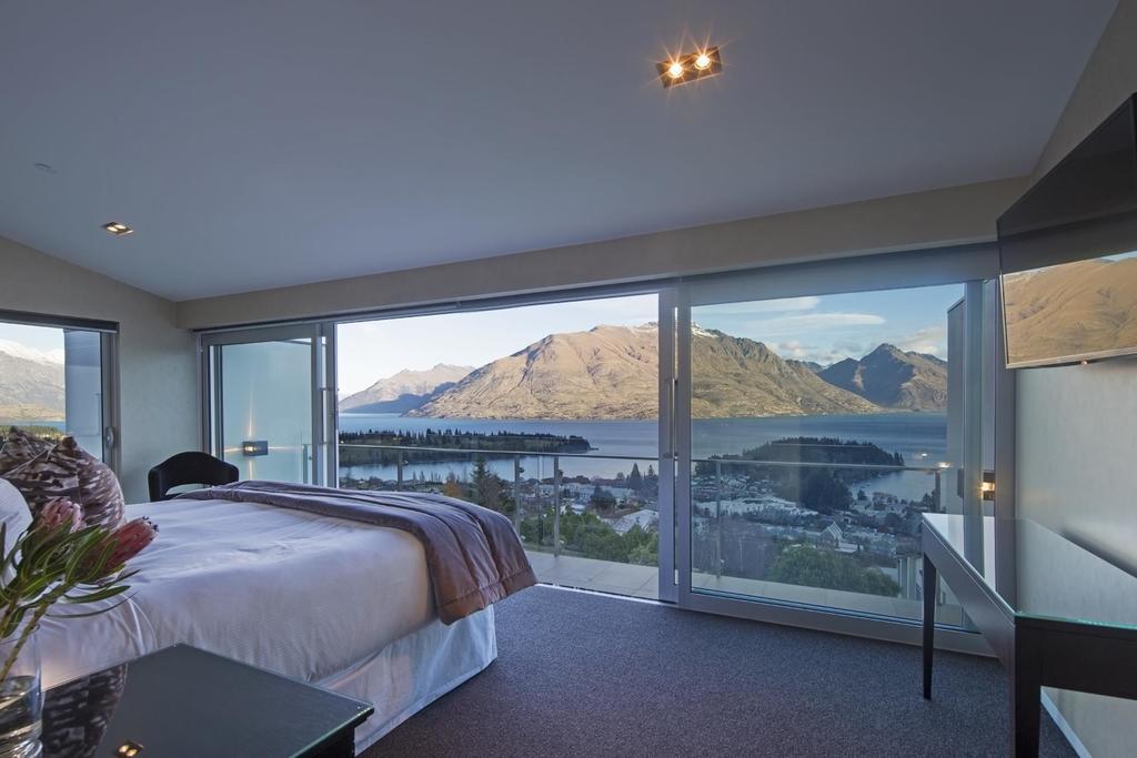 Villa De Luxe, A Relax It'S Done Luxury Holiday Home Distretto di Distretto di Queenstown Esterno foto