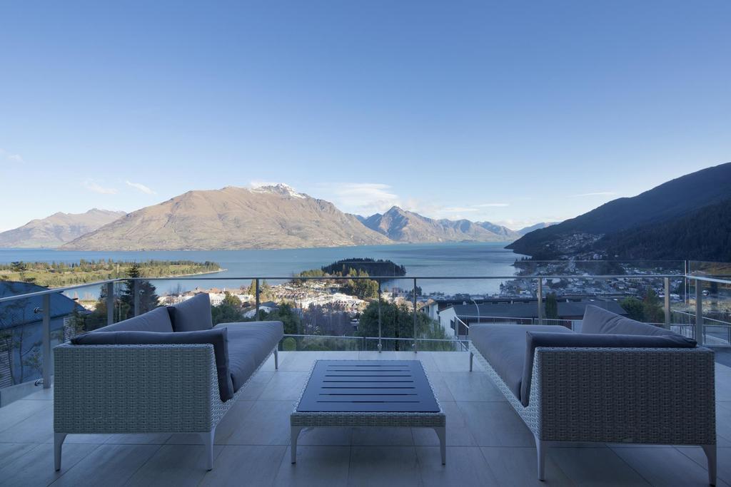 Villa De Luxe, A Relax It'S Done Luxury Holiday Home Distretto di Distretto di Queenstown Esterno foto